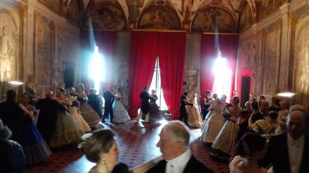 Villa Di Corliano Relais All'Ussero Сан Джулиано Терме Екстериор снимка